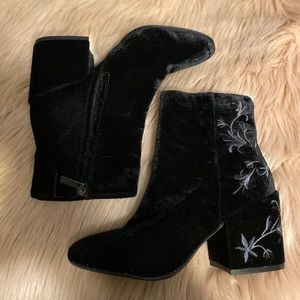 Kenneth Cole black velvet booties